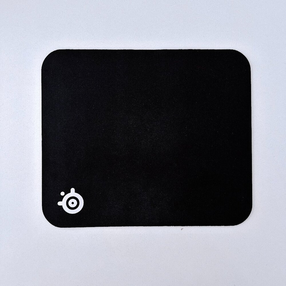 SteelSeries QcK Gaming Mouse Pad - Small Cloth